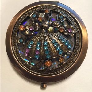 BRAND NEW! Round metal double sided compact mirror